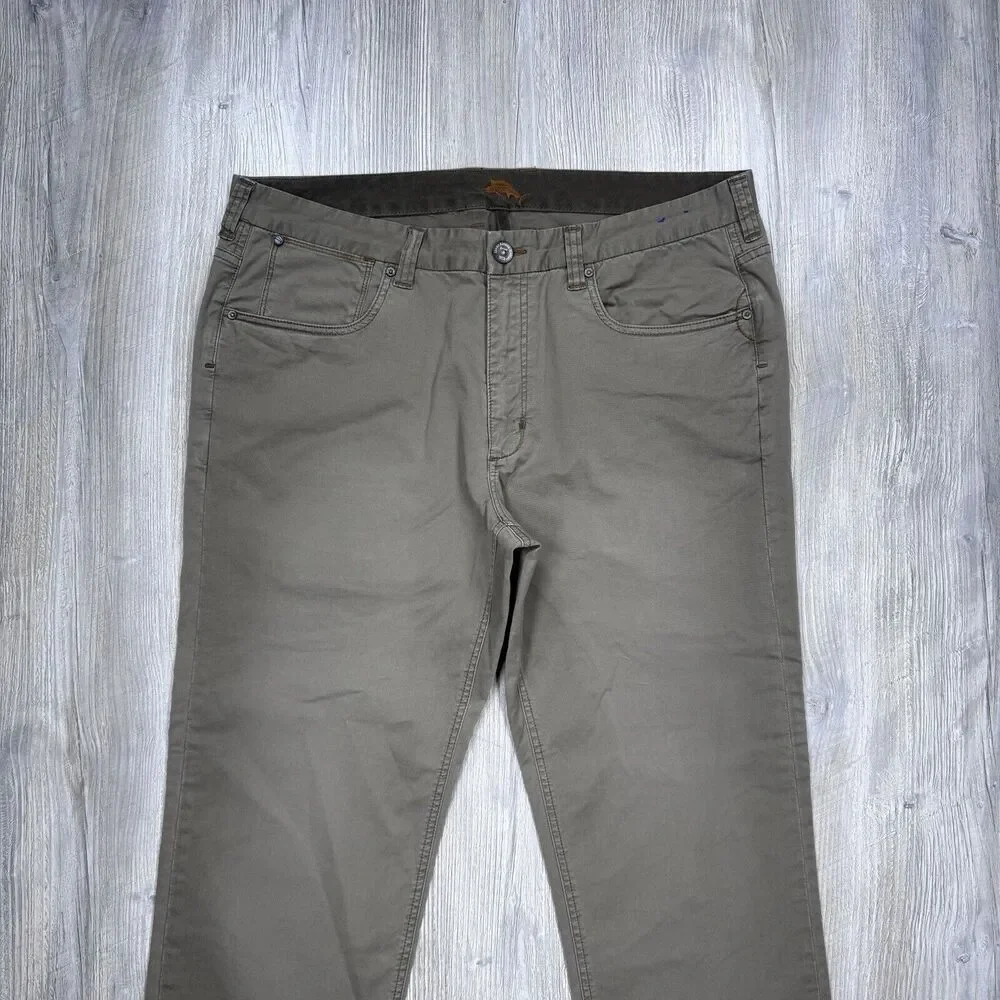 Tommy Bahama Khaki Pants Mens 38x32 Measures 38x31 Light Sage Beige Straight